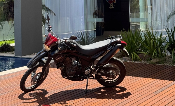 Edição 08 - YAMAHA XT 660R